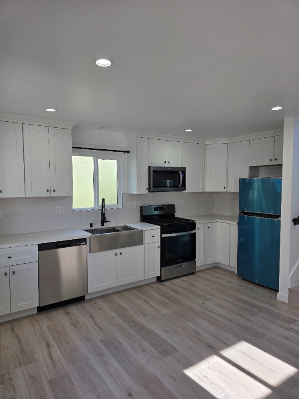 Foto del edificio - 2895 Canal Ave