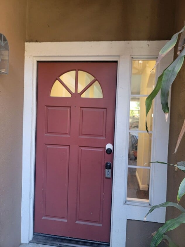 Primary Photo - Ground Level 2 Bed/2 Bath Condo