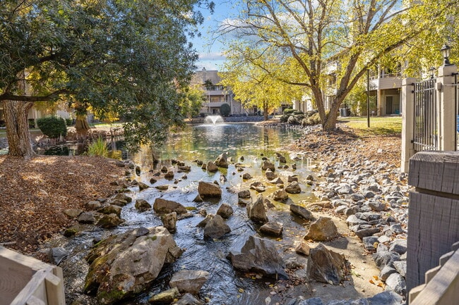 Photo - 2505 Stockbridge Dr Townhome