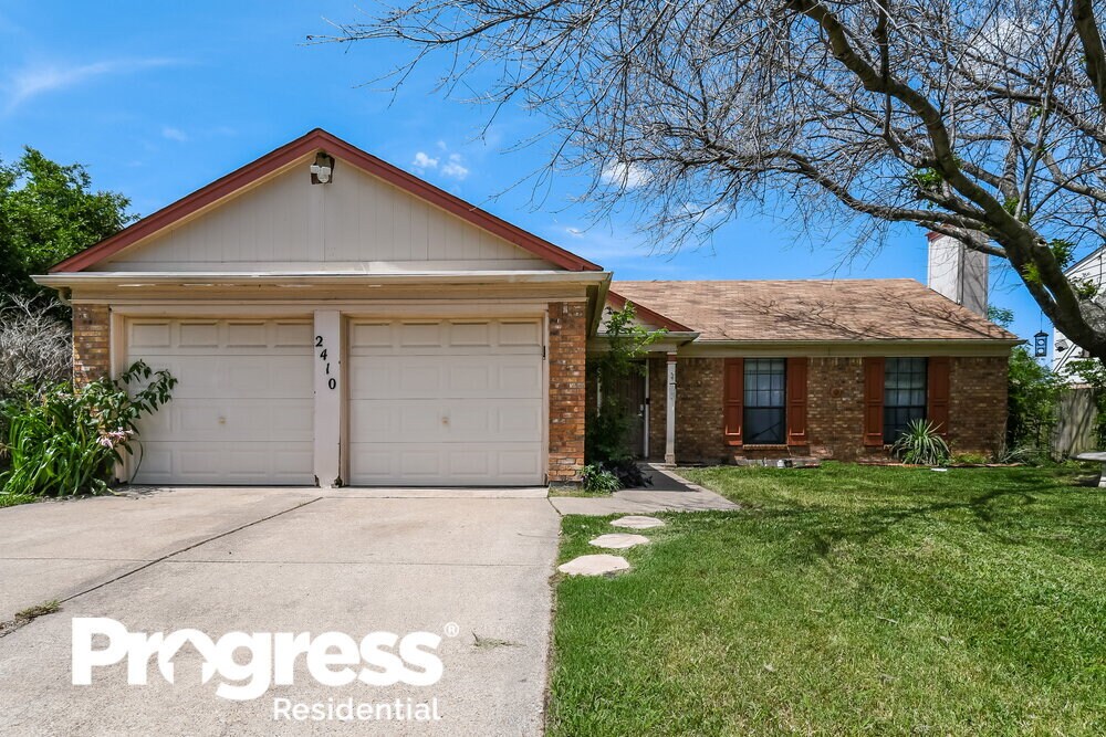 Primary Photo - 2410 Bentley Dr