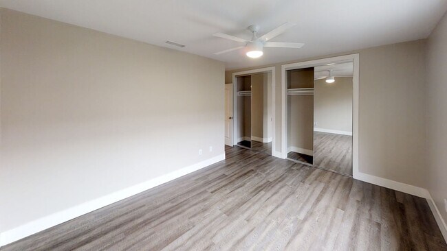 Foto del edificio - 5578 Mary Ln Dr
