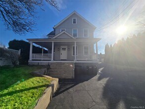 Building Photo - 10 Ohio Ave