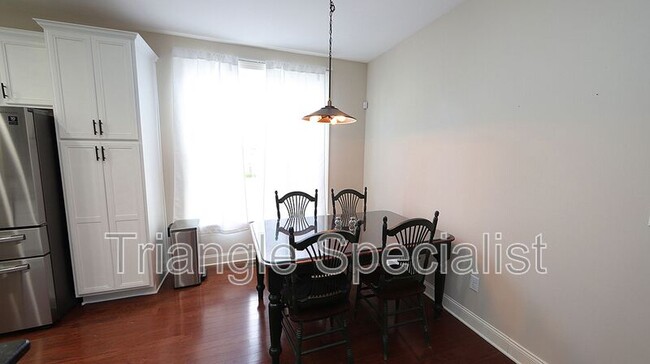 Building Photo - 10510 Sablewood Dr