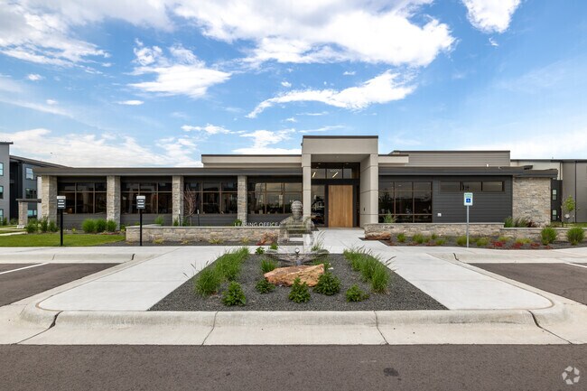 Building Photo - Ovation Apartments