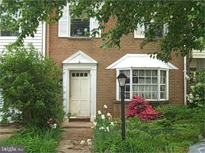 Primary Photo - 10009 Irongate Way