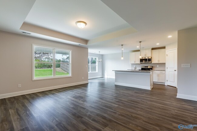 Building Photo - 106 River Pointe Dr