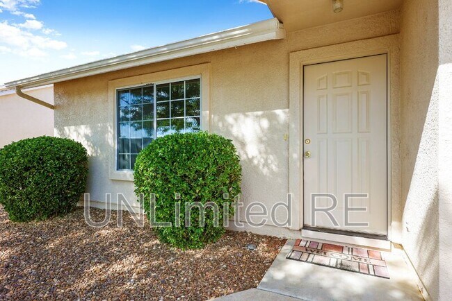 Building Photo - 6168 N Reata Dr