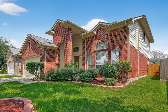 Building Photo - 2711 Shallow Falls Ct