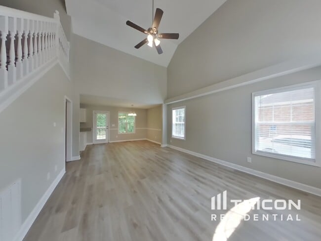 Building Photo - 1226 Bolton Dr