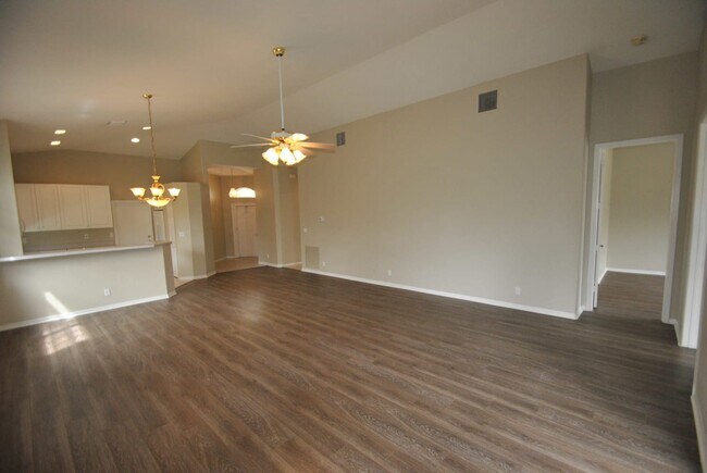 Building Photo - 2532 Coakley Pt