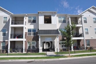 Building Photo - 4076 W 1530 N EE-301