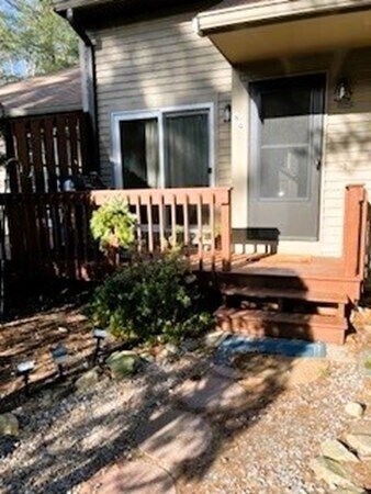 Foto principal - 84 E Bluff Rd