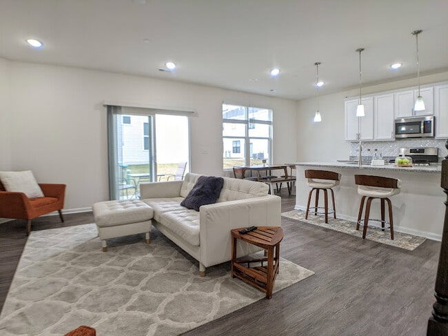 Foto del edificio - 2603 Geranium Way