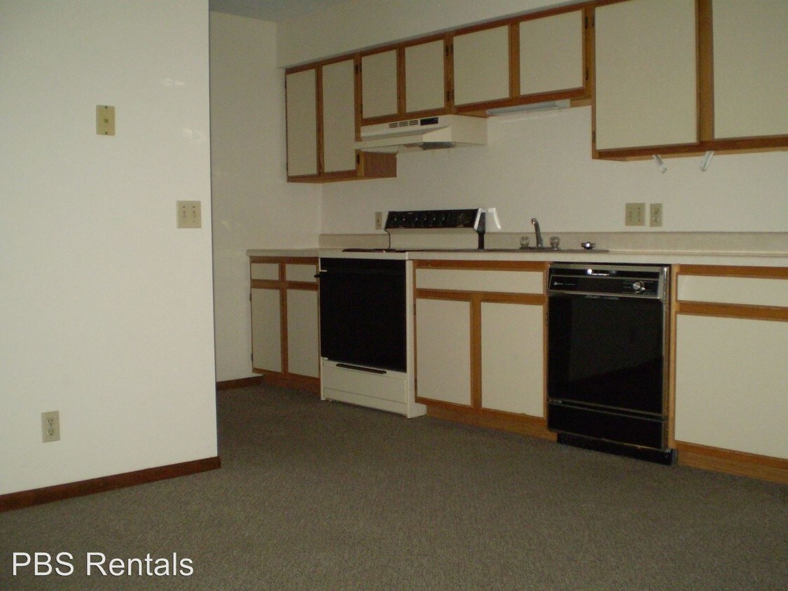 1520 Boswell Ave, Crete, NE 68333 Room for Rent in Crete, NE