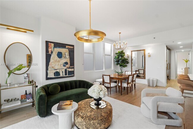 Foto del edificio - 626 Coral Wy