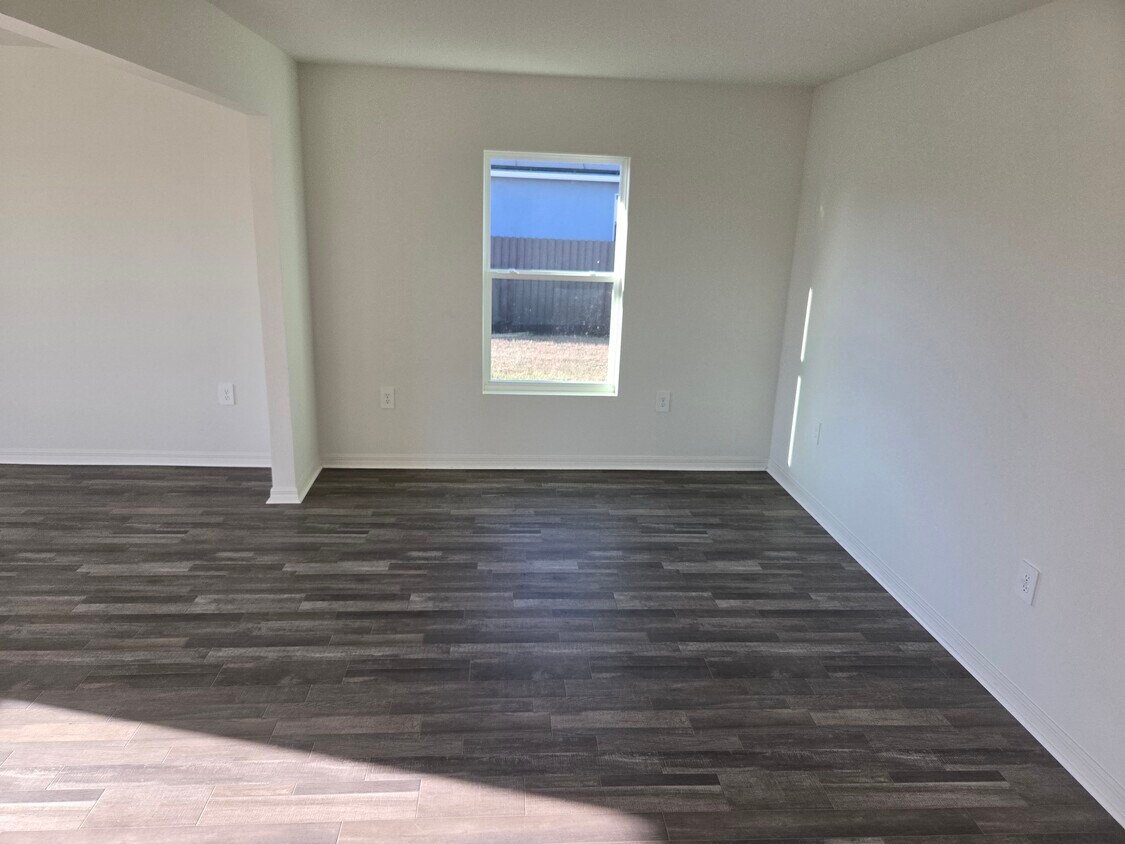 Building Photo - 9016 S Indio Cir