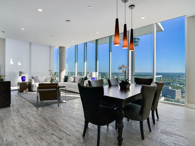 Foto del edificio - 610 E Market St