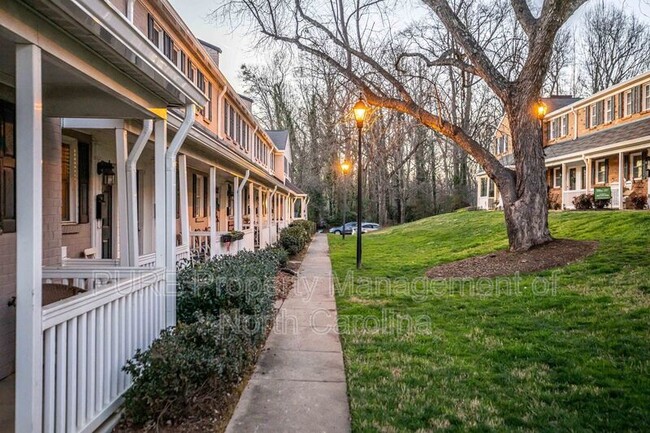 Foto del edificio - 1230 Green Oaks Ln
