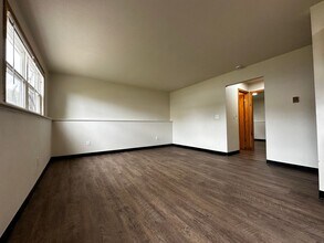 Building Photo - 2234 Imperial Ln