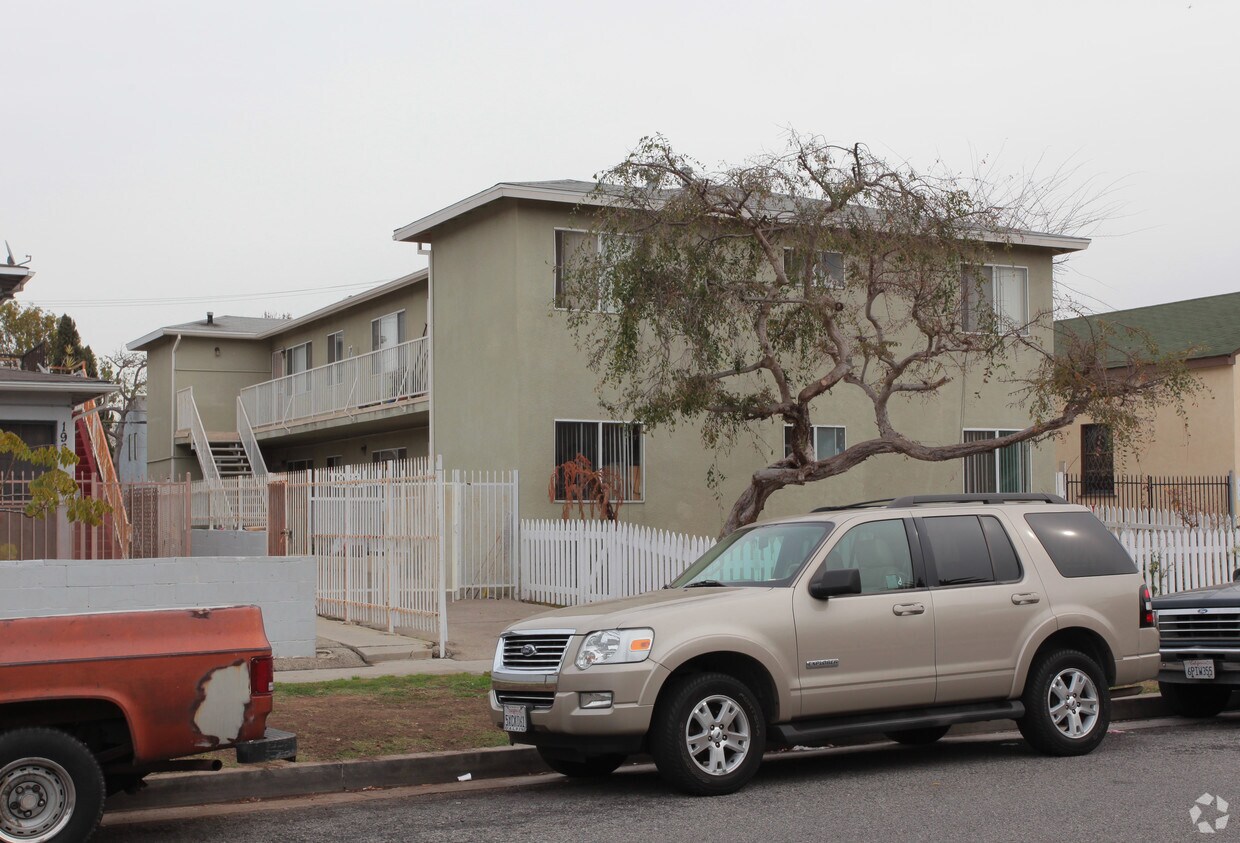 Primary Photo - 1963 17th St