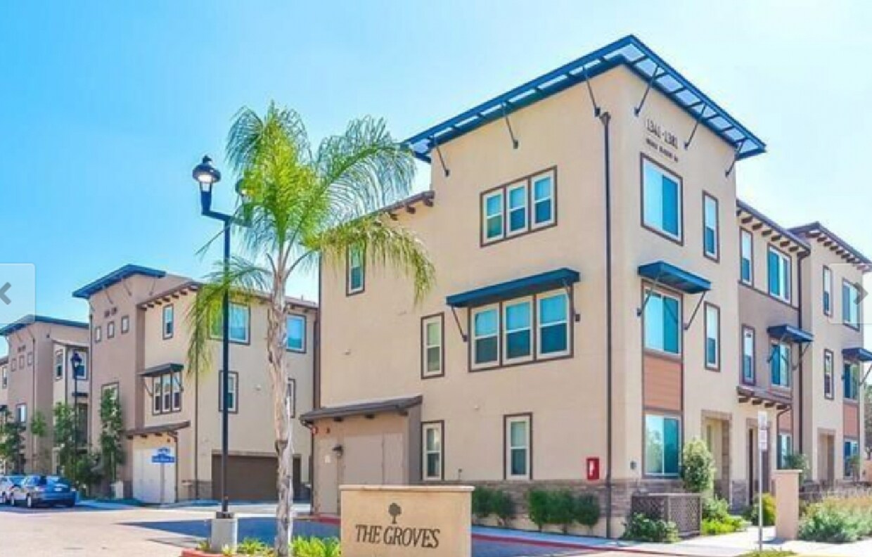Foto principal - 1390 W Orange Blossom Way