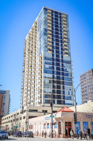 Photo - 1212N N La Salle Dr Apartment