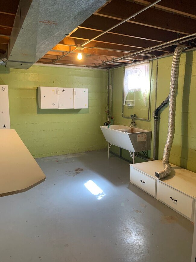 Foto del edificio - 3213 Boxelder Dr