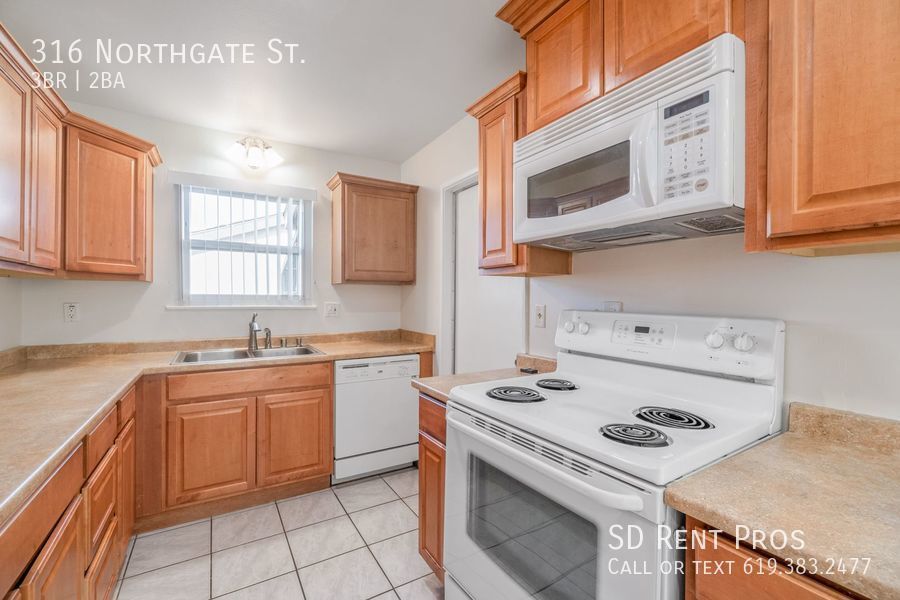 Primary Photo - San Diego - Renovated 3 bd/1.5 ba Home wit...