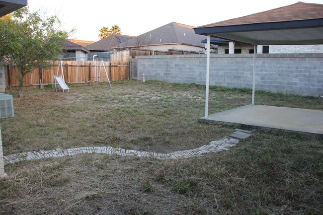 Building Photo - 1801 Denmark Ln