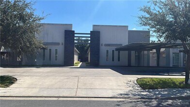 Building Photo - 2200 S 10th St