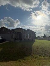 Building Photo - 3906 Elm Ridge St