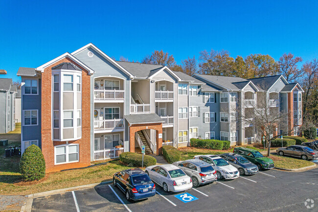 Steele Creek Apartments Charlotte North Carolina - Stepanie Colby