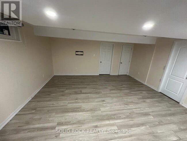 Building Photo - 1678 Fisher Ave