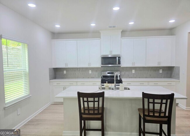 Foto del edificio - 327 Vly Oak Dr