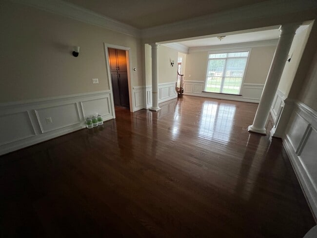 Photo - 7102 Oriole Ave (Springfield, VA) House