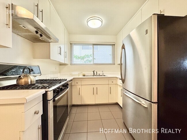 Foto del edificio - 10655 Wilshire Blvd