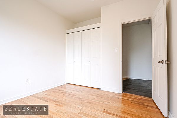 Building Photo - 88 Adelphi St