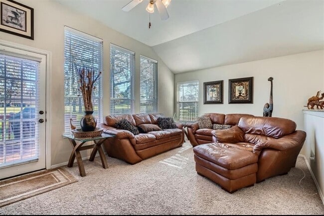 Building Photo - 18630 Walden Glen Cir
