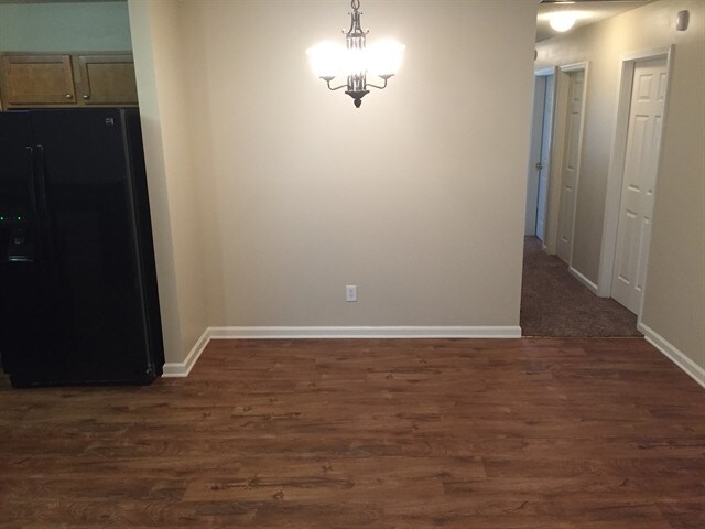 Foto del edificio - 223 Tigers Paw Dr