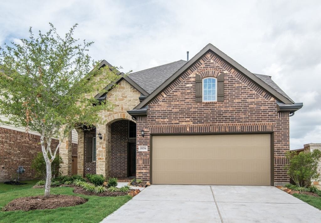 19254 S Cottonwood Green Ln, Cypress, TX 77433 House for Rent in