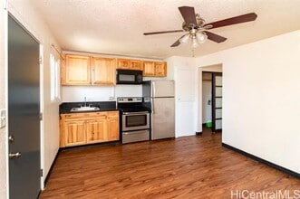 Building Photo - 2503 Ala Wai Blvd