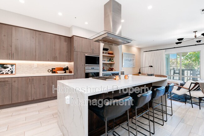 Foto del edificio - 3025 Byron St