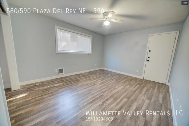 Building Photo - Duplex available near Keizer