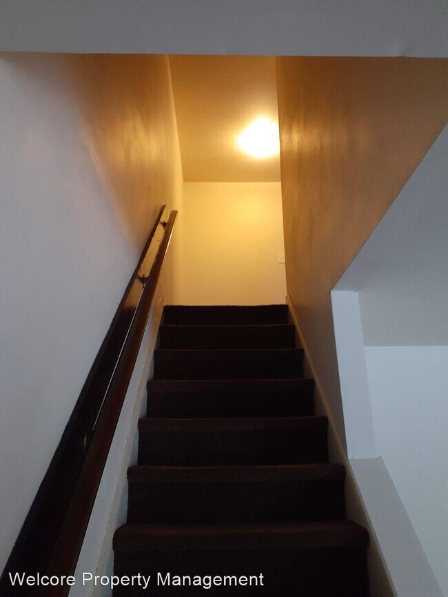 Building Photo - 3 br, 2 bath House - 503 E. Airy St