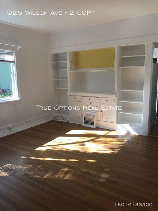 Foto del edificio - 925 Wilson Ave S