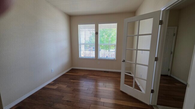 Building Photo - 20953 E Doane Pl