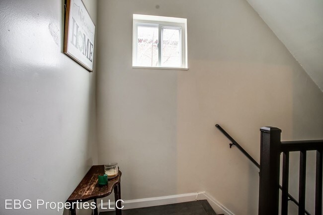 Foto del edificio - 413 Sample St