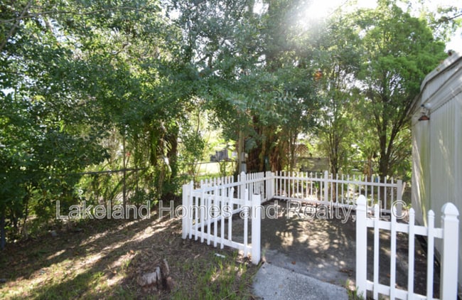 Building Photo - 3310 Peachtree Hill Rd