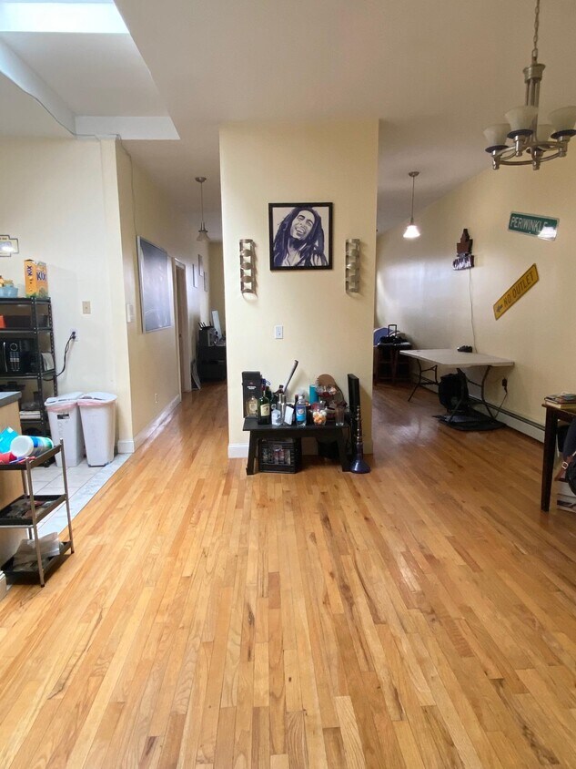 Primary Photo - 163 Christopher Columbus Dr