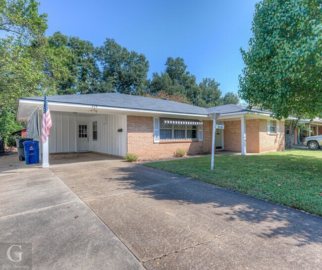 Building Photo - 514 Mockingbird Ln